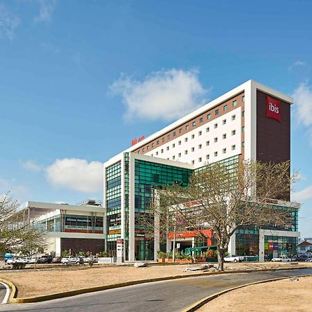 Ibis Cancun Centro Exterior foto